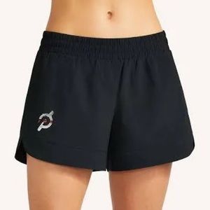 Like New Peloton Tulip 4” Running shorts - Size L